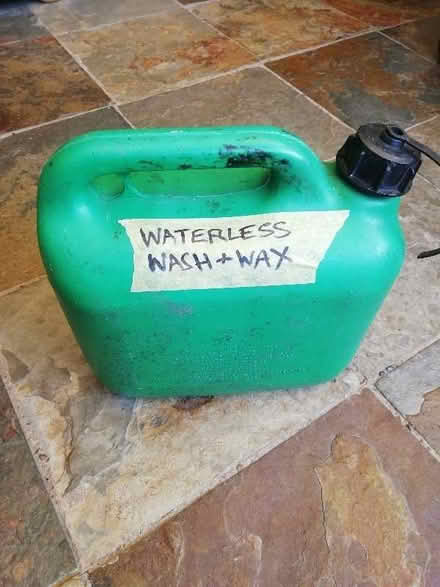 Photo of free Car waterless wash and wax (Sewerby YO16) #1