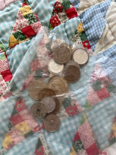 Photo of free Japanese yen (Arlington Heights) #1