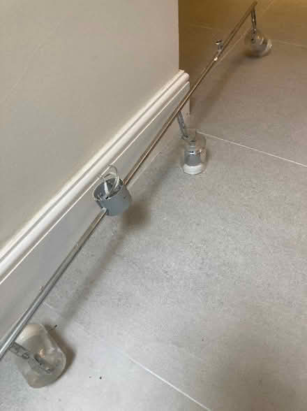 Photo of free 3-light modern ceiling fixture (Bathwick) #3