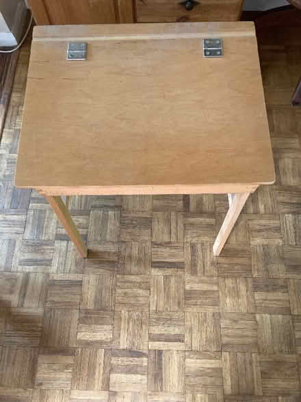 Photo of free Child’s desk (Stoke Poges SL2) #1