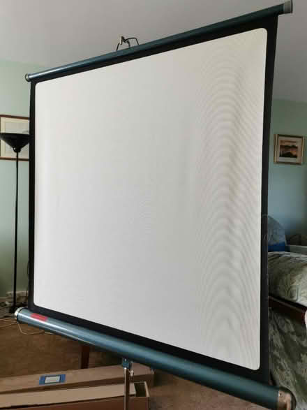Photo of free Portable screen (Menzieshill DD2) #3
