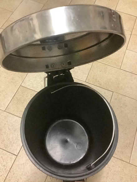 Photo of free Small bathroom bin (Malton YO17) #2