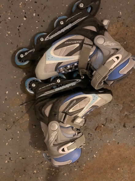 Photo of free Size 6 skating shoes (Brookfield) #2
