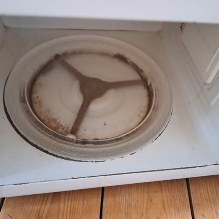 Photo of free LG Microwave (Hornsey N8 London) #2