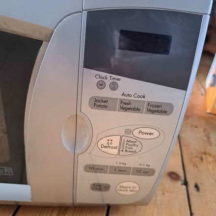 Photo of free LG Microwave (Hornsey N8 London) #3