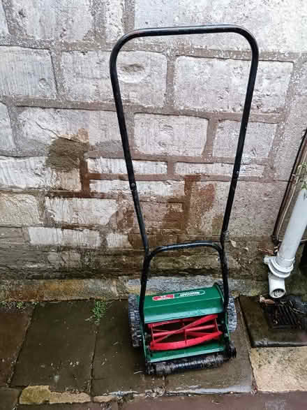 Photo of free Qualcast Panther 30 Lawn Mower, manual. Includes grass box (Ebley GL5) #1
