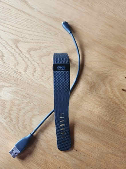 Photo of free Fitbit Charge HR (Southville BS3) #1