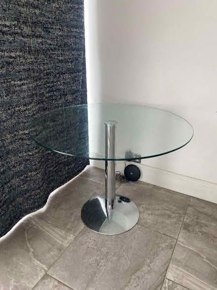 Photo of free Dining Table. 100 cm across (Bloomfield) #1