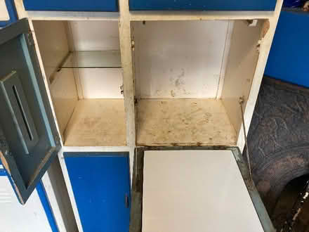 Photo of free 1950s kitchen cabinet for restoration (Lancing BN15) #4