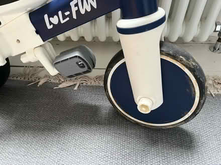 Photo of free lol fun balance / pedal bike (Peckham rye) #3