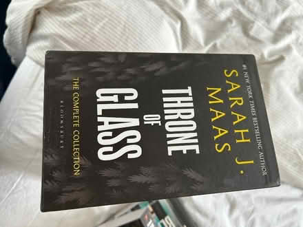 Photo of free Throne of Glass by Sarah J Maas (Old Windsor SL4) #2