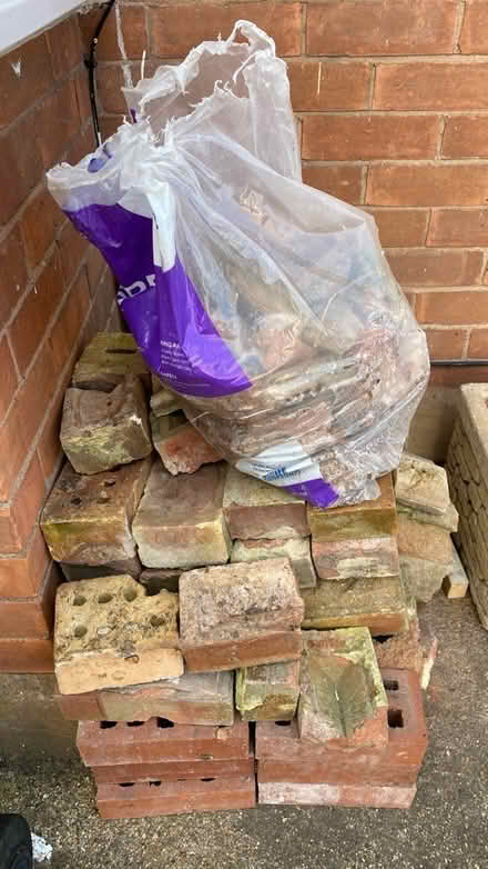 Photo of free Bricks (Taunton Somerset) #4