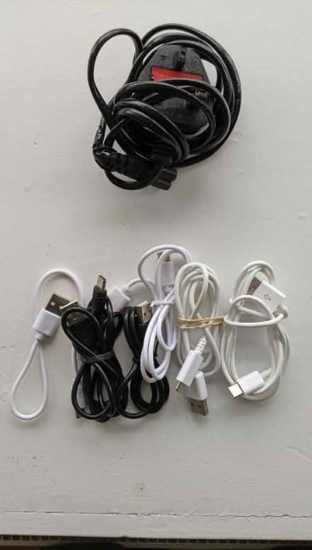Photo of free USB-C cables (Birchfield B19) #1