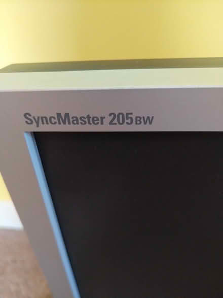 Photo of free Computer screen (East Peckham, Kent TN12) #2