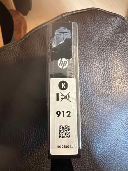 Photo of free HP 912 sealed black ink cartridge (Wokingham RG40) #1