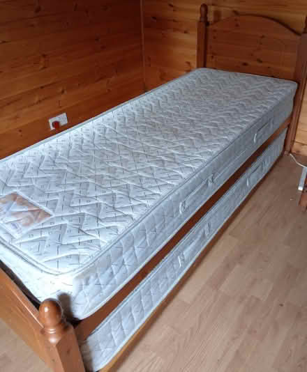 Photo of free Single bed with pull out second single underneath. (Chiswell Green AL2) #2