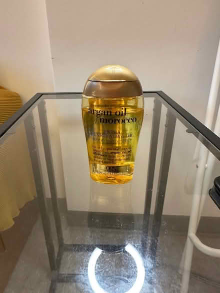 Photo of free Aragan oil for hair (Cutteslowe OX2) #1