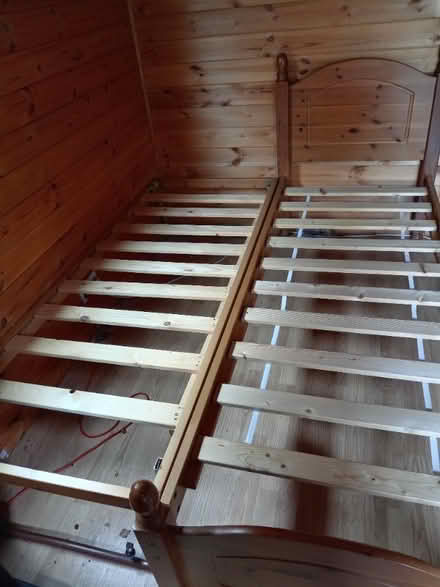 Photo of free Single bed with pull out second single underneath. (Chiswell Green AL2) #1