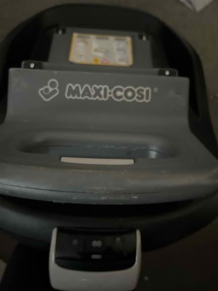 Photo of free Maxi cosi isofix base (Lewisham) #3