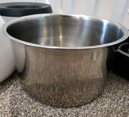 Photo of free Dog Bowls (Congleton CW12) #2