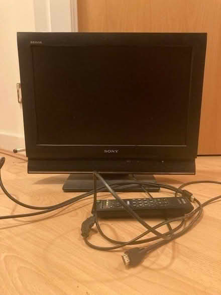Photo of free Computer screen/TV (Edinburgh, EH6) #1