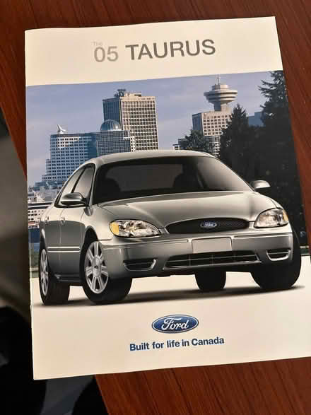 Photo of free 2005 Ford Taurus brochure (Beacon Hill North) #1