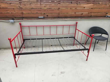 Photo of free Trundle bed (Central San Rafael) #1