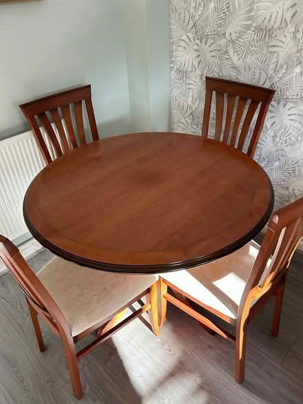 Photo of free Table and chairs (Southmoor OX13) #1