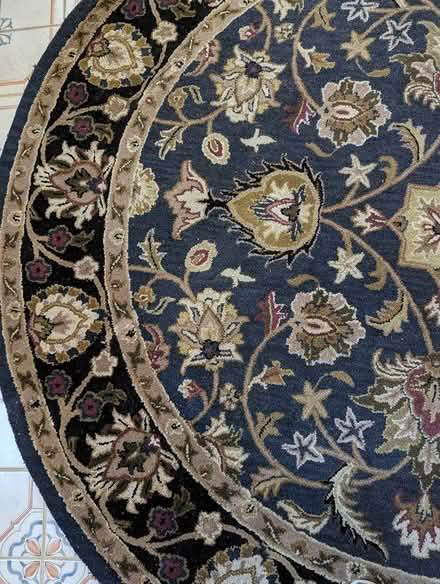 Photo of free 8' round area rug (Lenni Rd near Rt 452) #2