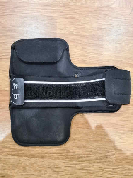 Photo of free Running armband phone holder (Didcot OX11) #2