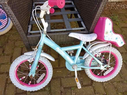 Photo of free Girl's bike 11 inch wheels (YO25 (Fridaythorpe)) #1