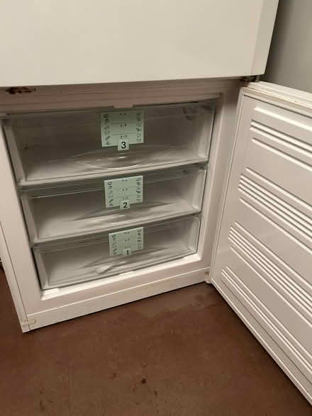 Photo of free Fridge Freezer (Muswell Hill N10) #4