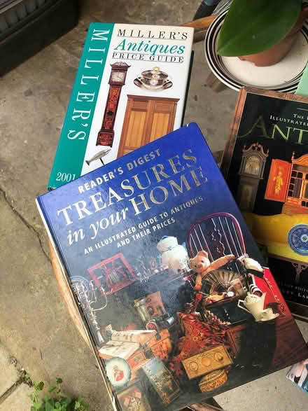Photo of free Books about antiques (Willesden) #3