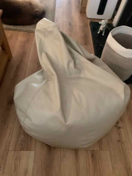 Photo of free Bean Bag Bazaar Gaming Bean Bag Recliner Chair, Cream (Lords Wood ME5) #1