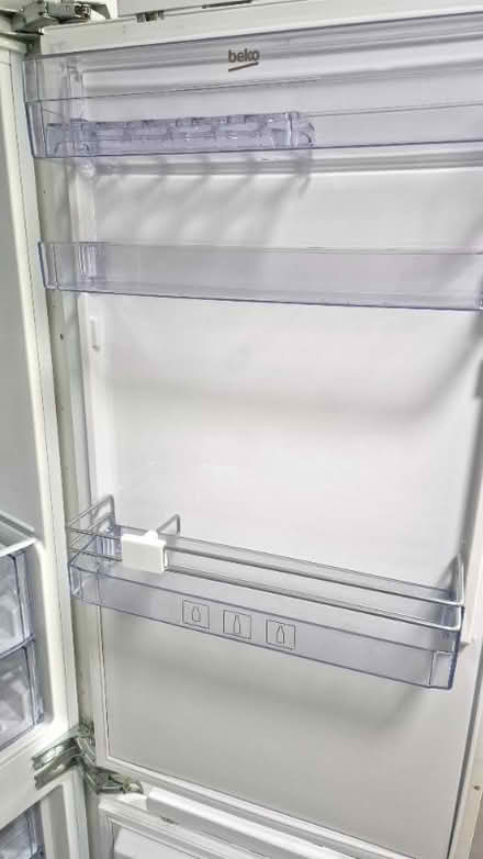 Photo of free Beko Integrated fridge/freezer (Kidlington OX5) #3