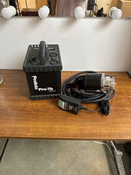 Photo of free Profoto pro-7b —needs battery (E8) #2