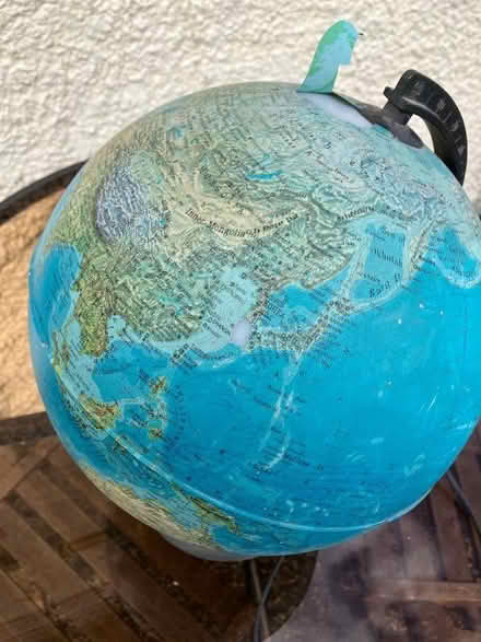 Photo of free Globe (Kendal LA9) #4