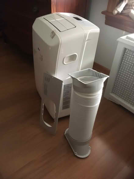 Photo of free portable a/c 9K BTU (Bronx) #3
