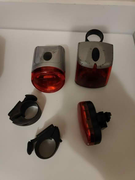Photo of free 3 X rear bike lights need batteries (BH9 Muscliff) #1