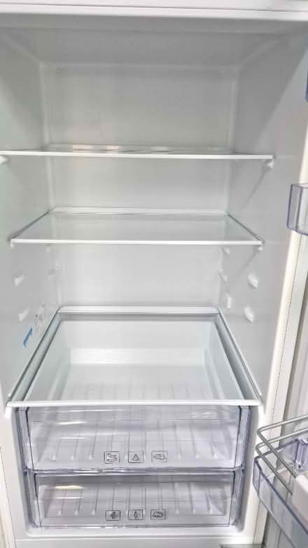 Photo of free Beko Integrated fridge/freezer (Kidlington OX5) #4