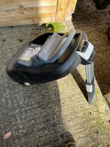 Photo of free Maxi Cosi Pebble Car Seat (Twickenham) #2