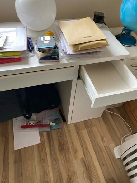 Photo of free White ikea desk (BA2) #2