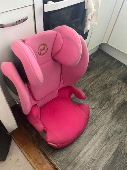 Photo of free Car seat with isofix (Erith DA7) #1