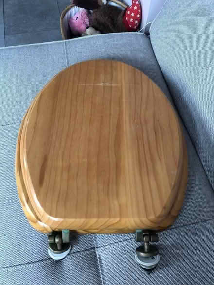Photo of free Toilet seat (GU14) #2