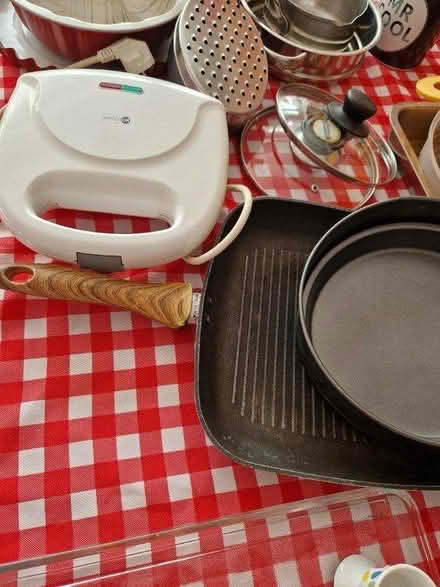 Photo of free Kitchen things (Luton, Stopsley) #4