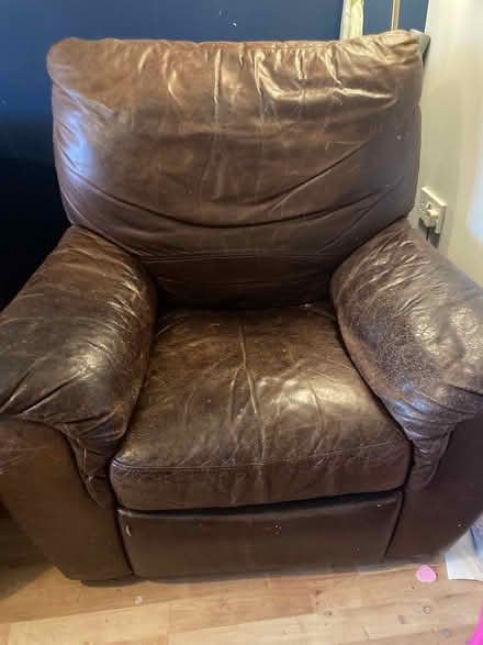 Photo of free Armchair (Greater leys OX4) #1