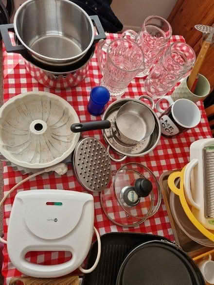 Photo of free Kitchen things (Luton, Stopsley) #1