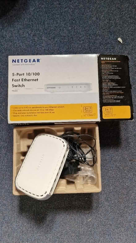 Photo of free 5 port switch (BS4) #1