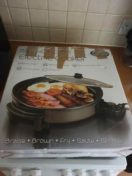 Photo of free Quest 40cm Multi-function Electric Cooker/Frying Pan (Glenrothes KY6) #3