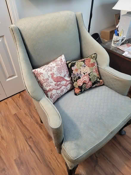 Photo of free Vintage Wing Back Chair (McKnight Rd and Manchester Rd) #3